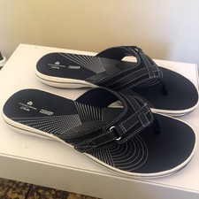 Clarks Women's Cloudsteppers Breeze Sea Flip Flops Thong Sandals 10. Cushion
