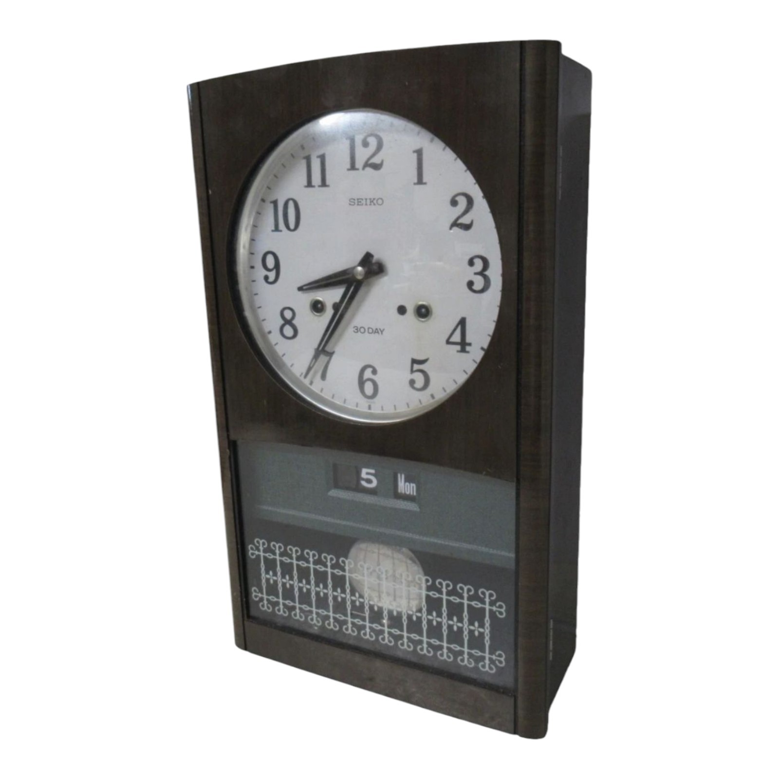 Seiko vintage mechanical chiming day /date wall clock working with Key 1960s 451