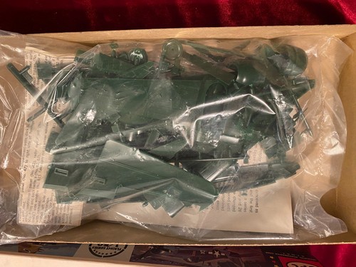 Vintage UPC DINAH MITSUBISHI KI 46 IIIA DINAH Bomber 1/50 Lot 184 - Picture 2 of 3