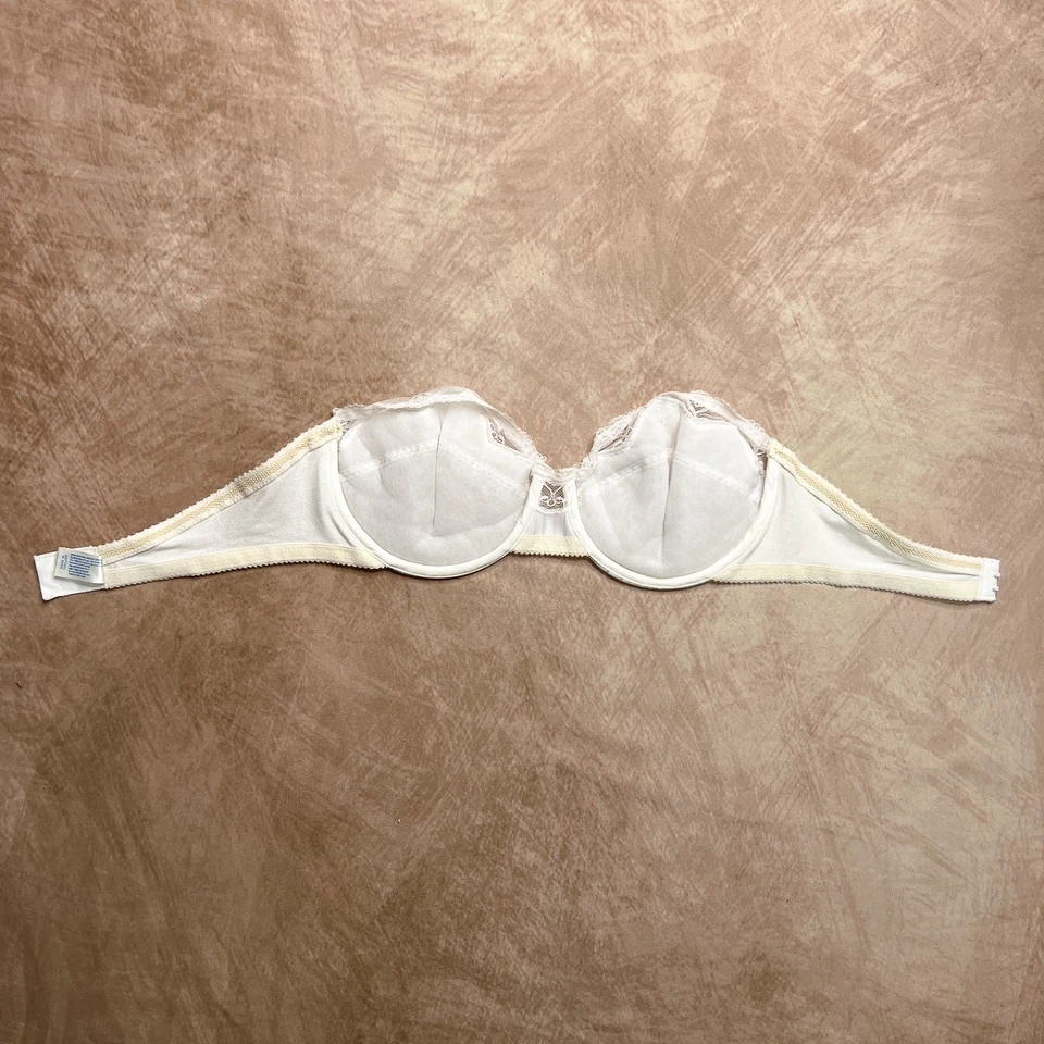 Sujetador de satén festoneado sin tirantes Bestform vintage años 90 lencería blanca concha marina hada Foto 4 de 4