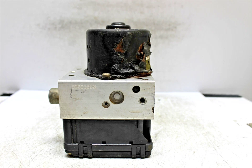 P52080345A Jeep Grand Cherokee 2002-04 Control de bomba de freno antibloqueo OEM 15L2 200 Foto 3 de 4