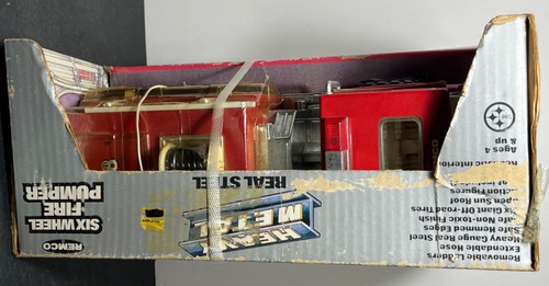 Remco 1986 Heavy Metal Real Steel Die Cast Six Wheel Fire Pumper Truck #0982 NIB - Picture 4 of 7