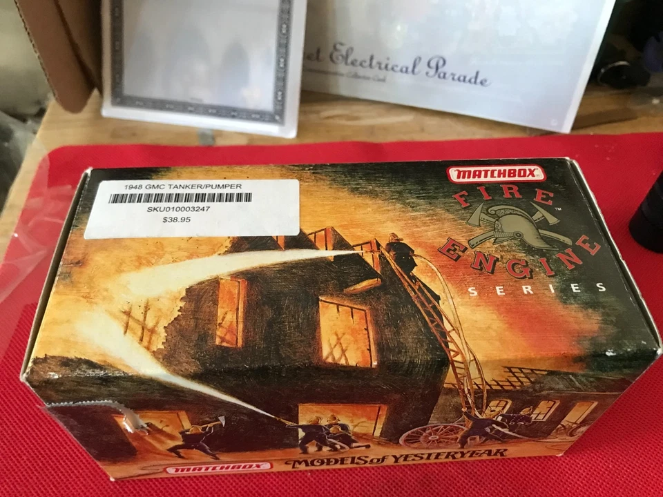 Matchbox 1948 GMC C.O.E Tanker/Pumper YYM37631 Excellent Condition B21 - Image 3 of 4