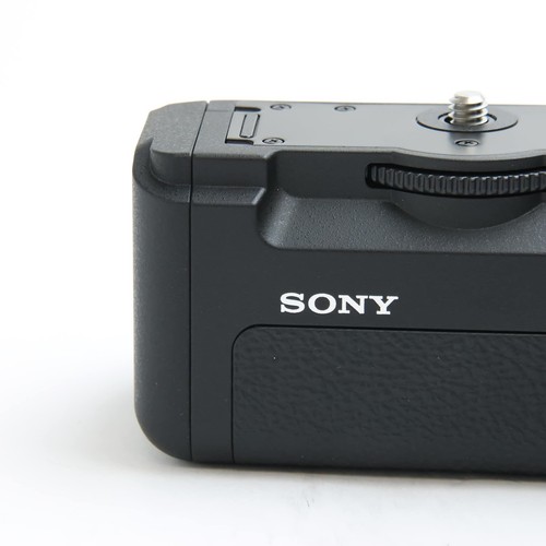 SONY VG-C4EM Vertical Grip (for a7R IV/a9 II Cameras) -Near Mint- #490 - Picture 12 of 12
