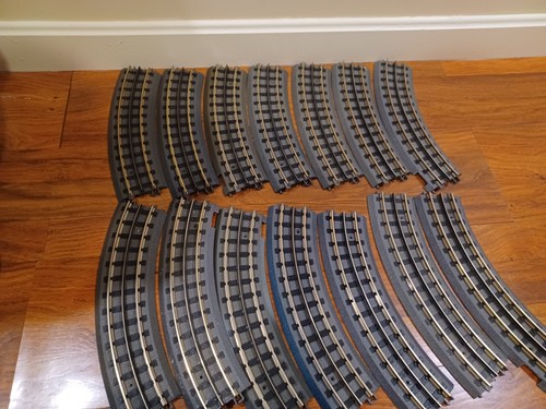 MTH O Scale Track 17 Straight, 18 Curve, 1 Crossing - Picture 2 of 4
