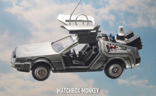 DMC DeLorean Time Machine Back to the Future I, II, III Christmas Ornament 1/32 - Picture 17 of 50