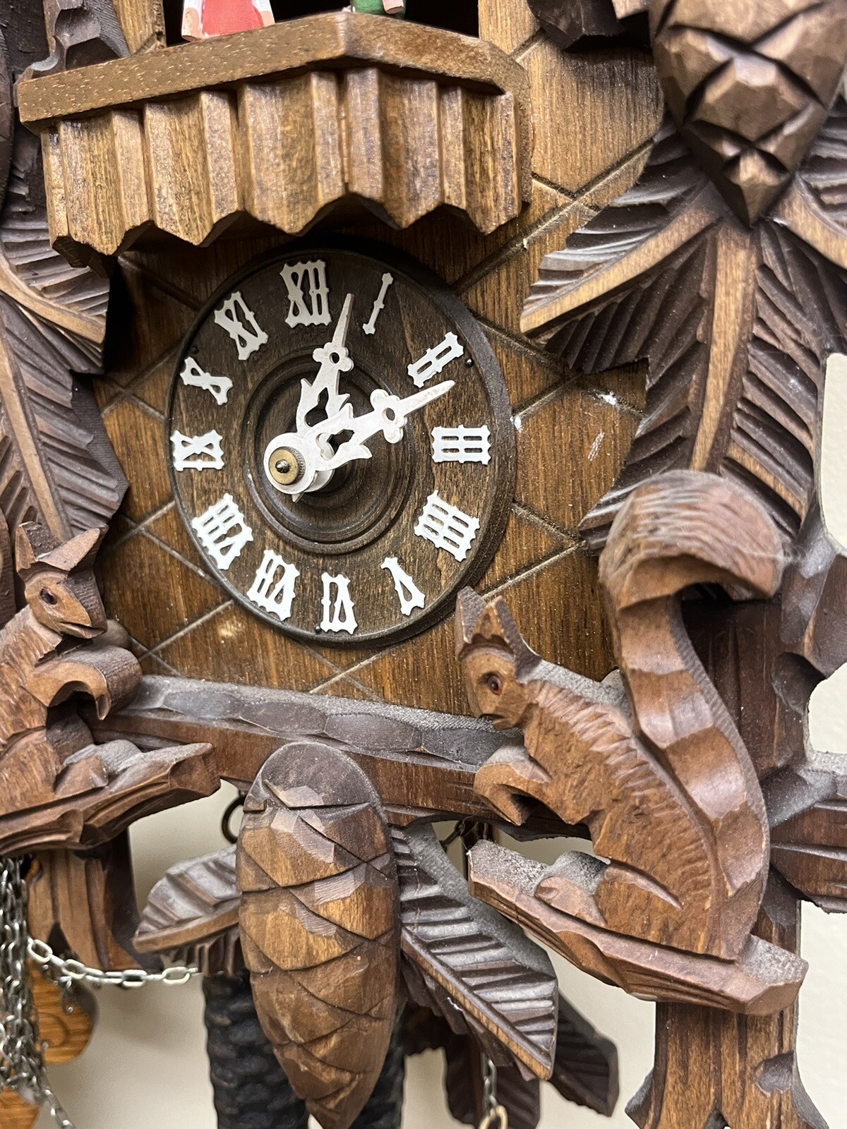 Cuckoo Clock Mechanical Music Box Clock Wall Clock Wooden Antique
