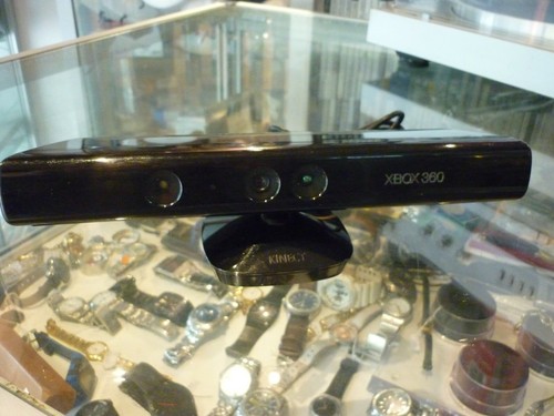 GENUINE MICROSOFT XBOX 360 KINECT SENSOR IN BLACK (1414) - AU STOCK ! - Picture 1 of 12