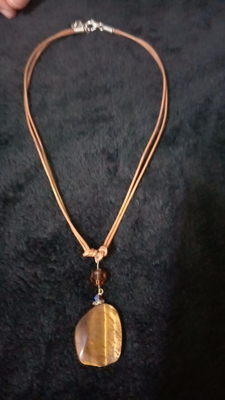 Picture 2 of 3