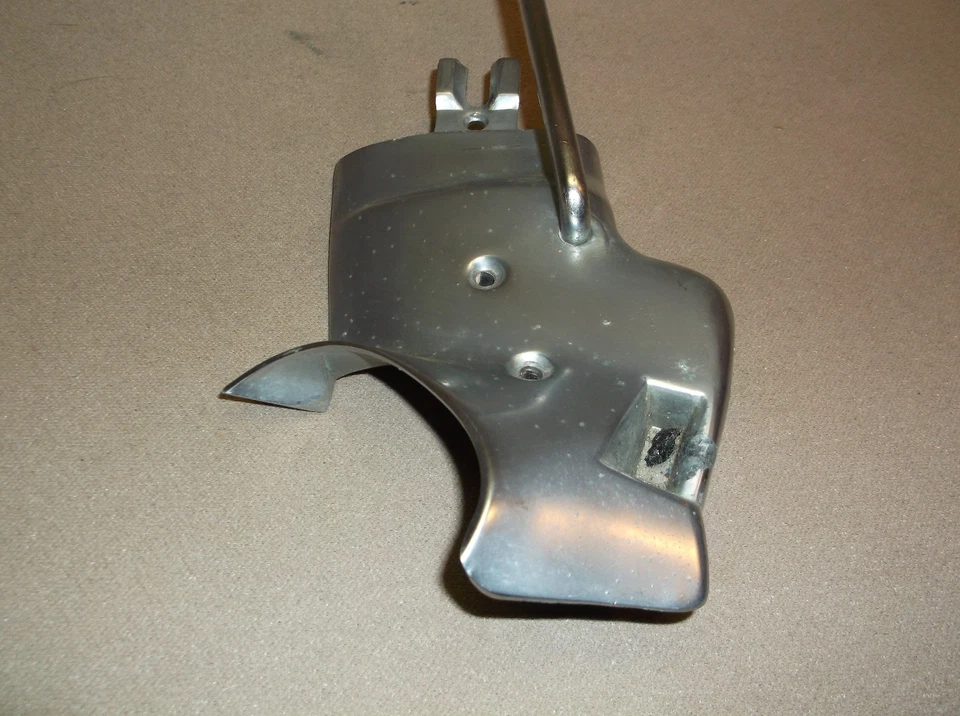 Mercury Cougar XR7 GT 1971 1972 1973 Ford Mustang convertible PR parasol BRKTS Foto 4 de 4