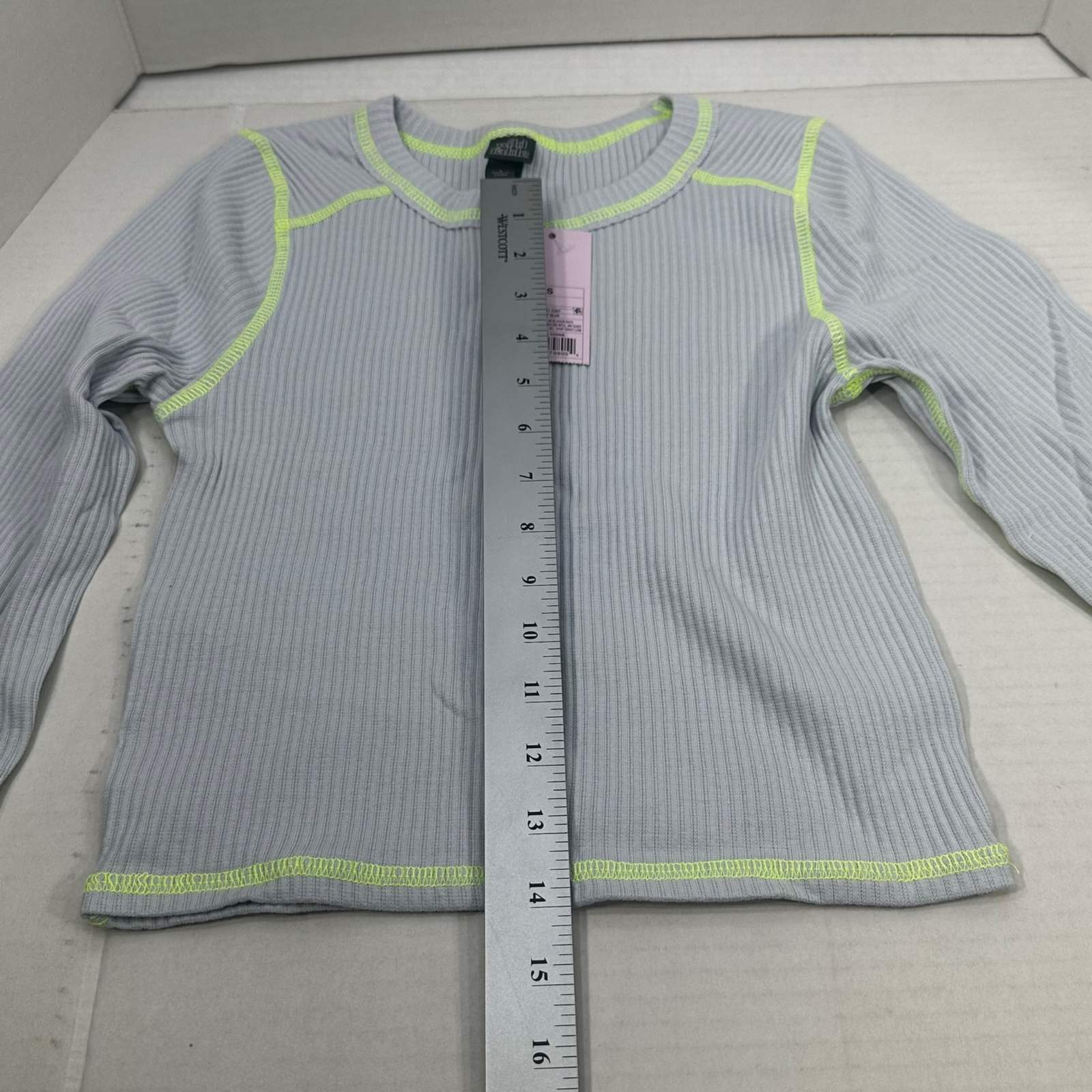 Picture 12 of 24