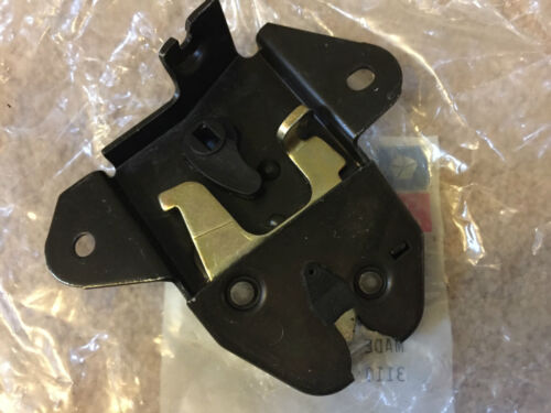MOPAR OEM BOOT / DECK LID LATCH #5139036AA CHRYSLER NEON PL MADE IN CANADA - Picture 4 of 6