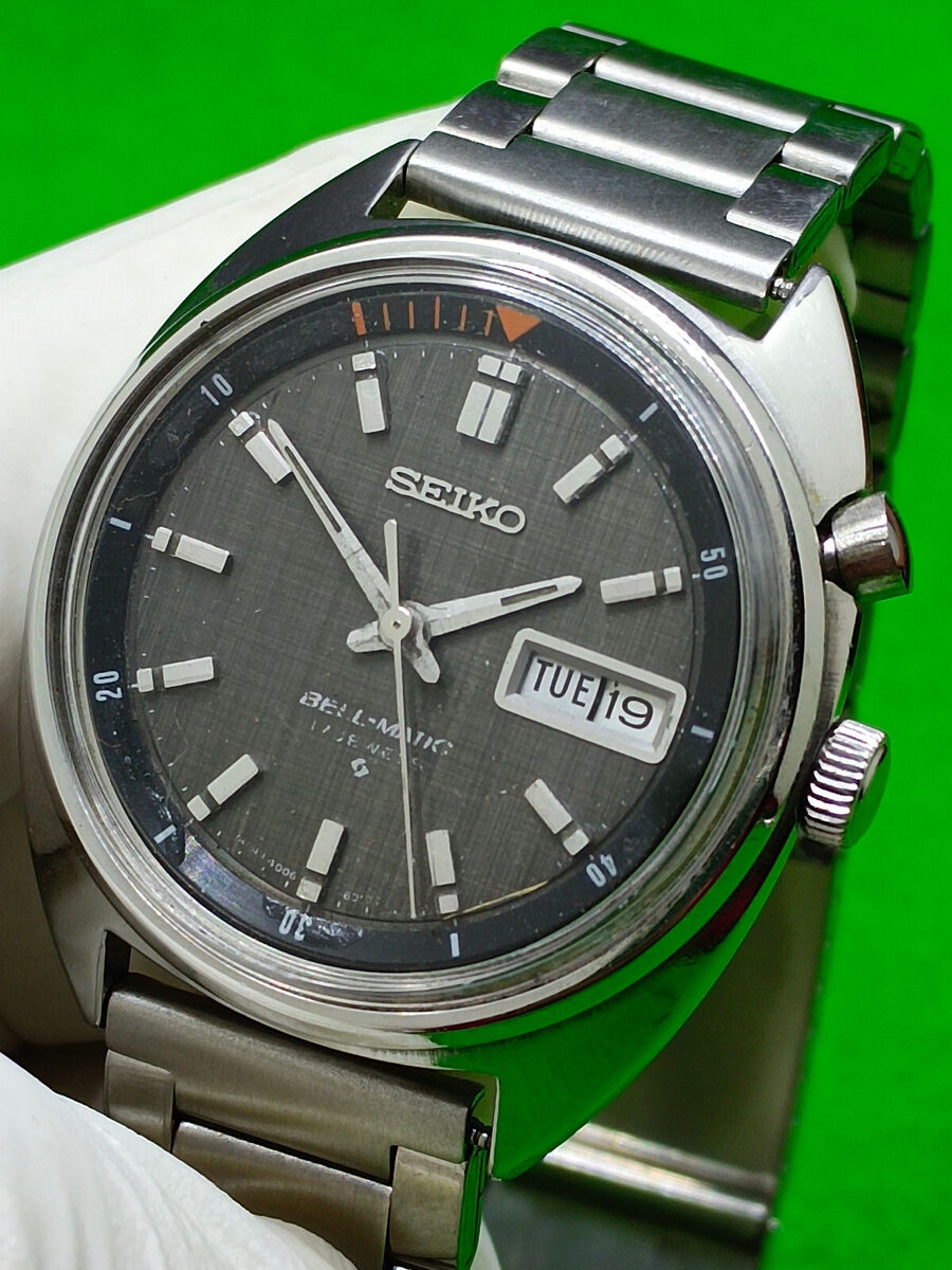 Seiko Bell-Matic watch Automatic 17 Jewels Japan Day / Date