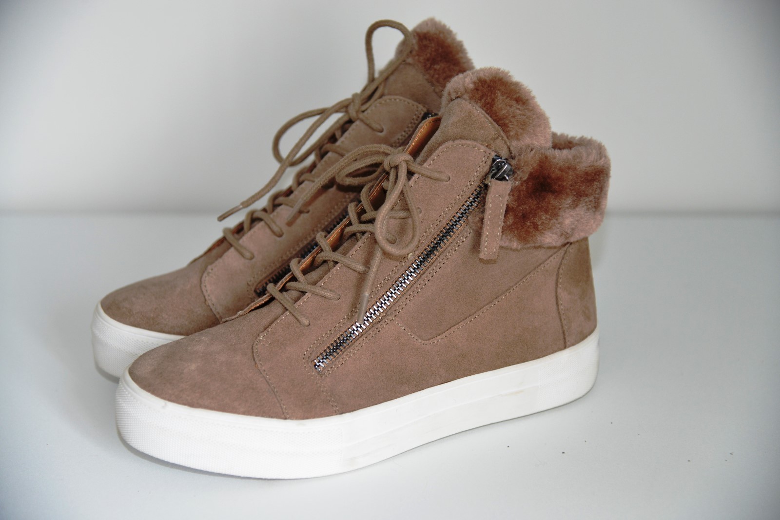 Nouveau Steve Madden Homme Montantes Cheville Fourrure Découpé Fermeture Éclair Marron Chaussures en cuir UK5.5 Nouveau Steve Madden Homme Montantes Cheville Fourrure Découpé Fermeture Éclair Marron Chaussures en cuir UK5.5