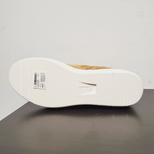 Clarks Collection Quilted Leather Sneaker Boots Layton Zip in Light Tan, Size 9M - Picture 9 of 9