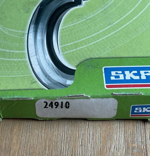 SKF 24910 OIL SEAL NEW - Picture 2 of 6