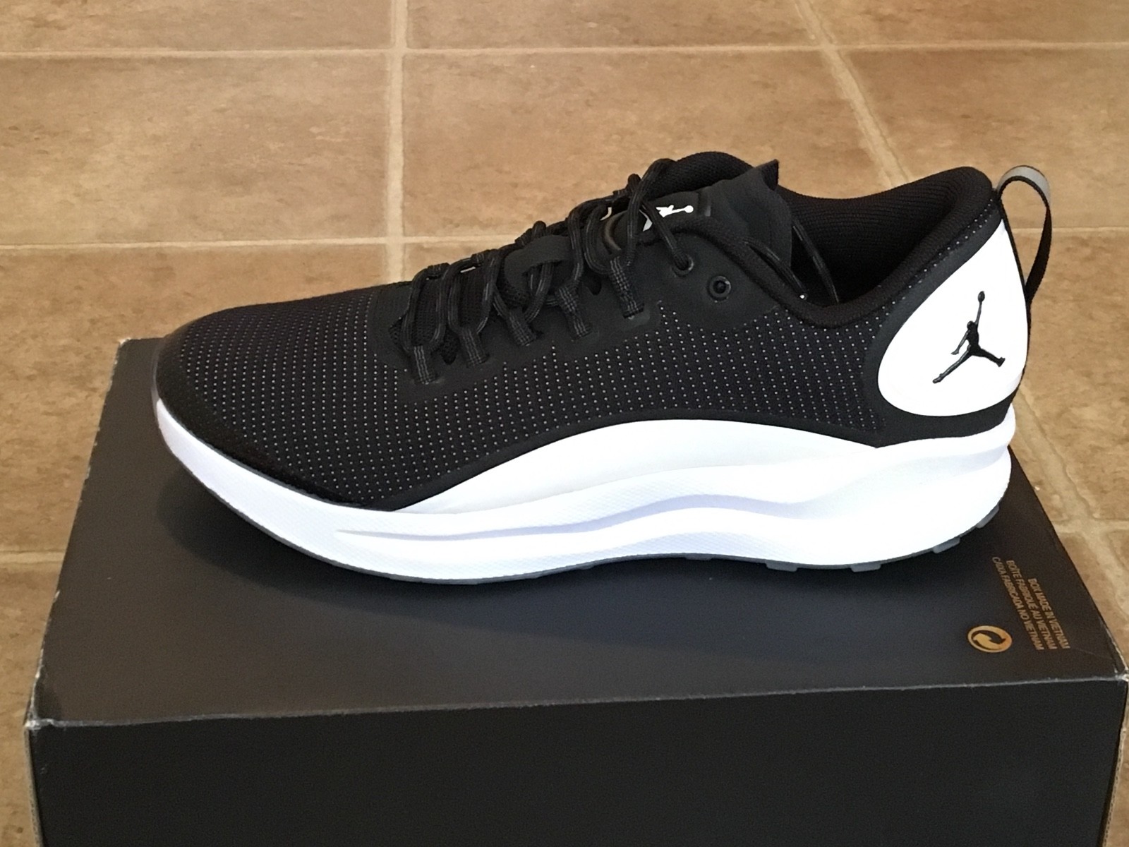 Nike Jordan Zoom Tenacity Tenacity Tenacity Running Black White AH8111 010 Men's Sz. 8.5 14a3ac Nike Jordan Zoom Tenacity Tenacity Tenacity Running Black White AH8111 010 Men's Sz. 8.5 14a3ac