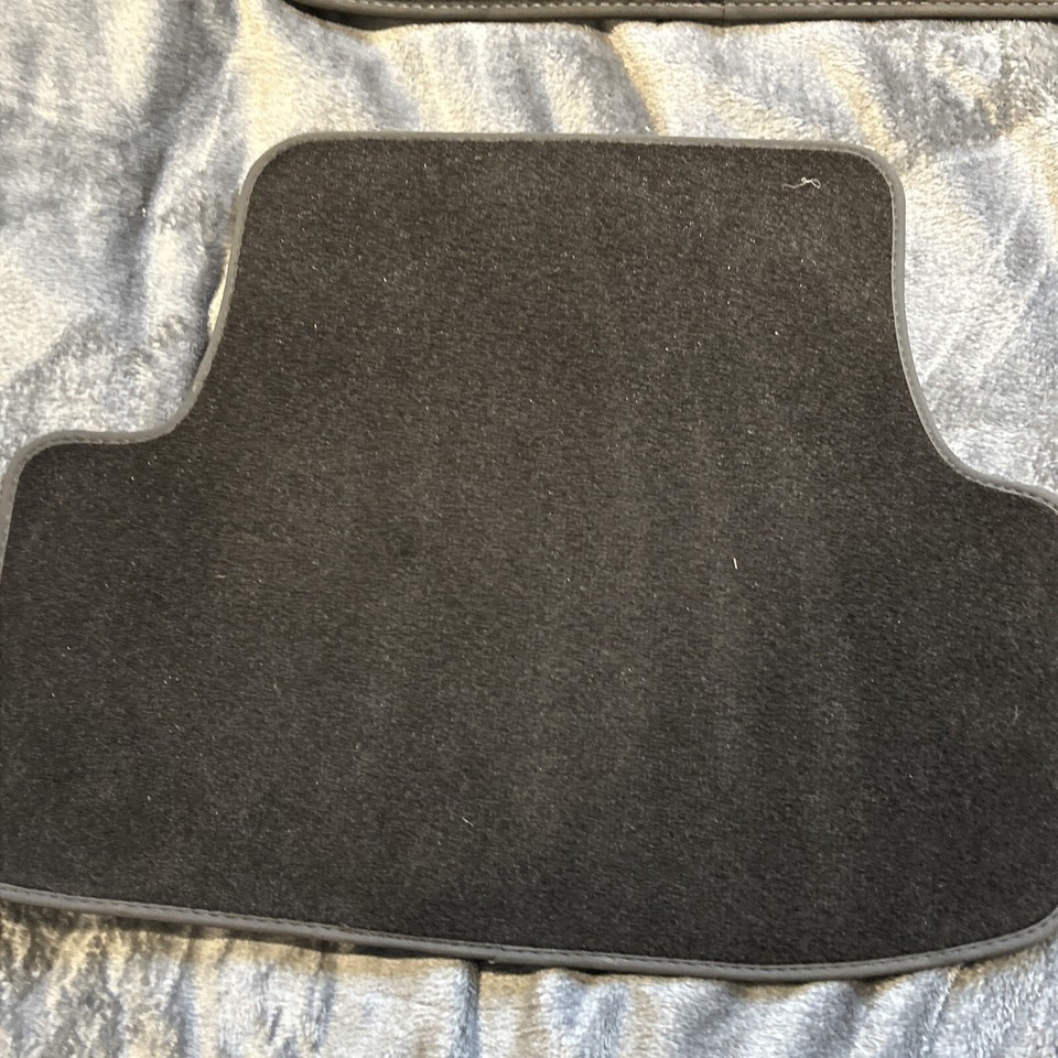 Genuine Seat Ateca Carpet Car Floor Mats Refurbished Great Condition eBay