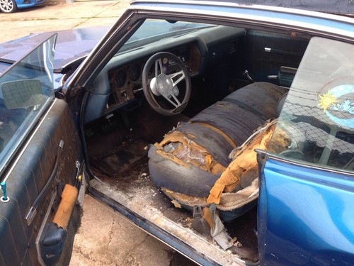 1972 CHEVROLET MONTE CARLO - ENGINE 350 - 5.7L- 4 BARREL - PROJECT CAR - Picture 9 of 11