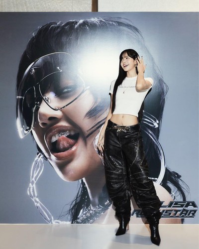 BLACKPINK LiSA Pop-up Sleeveless T-shirt L Size Korea - Bild 7 von 10