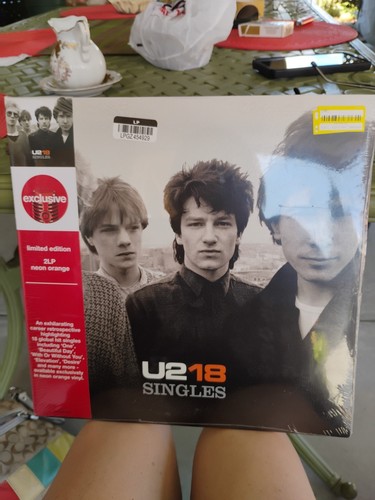 U2 18Singles Greatest Hits 2XLP Neon Orange Vinyl 180G Bono Edge Ltd Edition NEW - Picture 2 of 3