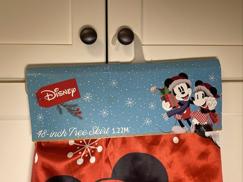 Disney Mickey & Friends 48” Christmas Tree Skirt RUZ Holiday Decor - NEW - Picture 2 of 10
