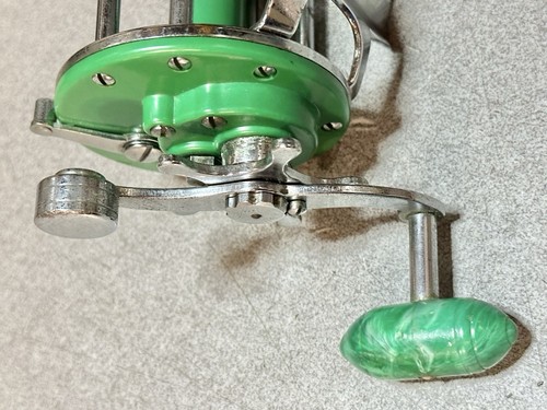 Penn Baitcasting Reel Monofil 26 Shamrock Green (Used) - Picture 6 of 13