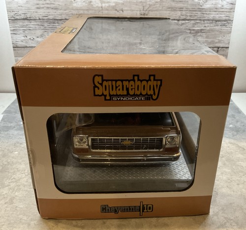 M2 MACHINES 1:24 SQUARE BODY BROWN 1973 CHEVROLET CHEYENNE 10 S39 23-06 NIP - Picture 8 of 9