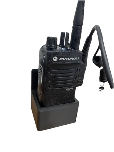 Soporte de radio bidireccional Motorola XPR 3300e (radio no incluida) - Imagen 1 de 3