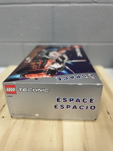 LEGO TECHNIC: Vtol Heavy Cargo Spaceship LT81 (42181) - NEW - Picture 4 of 9