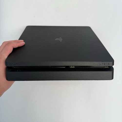 CONSOLE SONY PLAYSTATION 4 SLIM NERA 500 GB FUNZIONANTE COMPLETA DI CAVI TESTATA - Foto 3 di 9