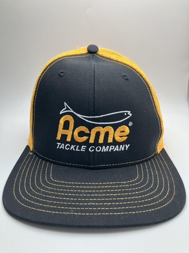 Acme Tackle Company Mütze Kappe Druckknopflasche schwarz gelb Mesh Trucker Angeln Herren