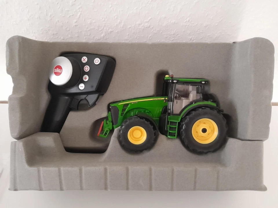 SIKU Control32 (6881) Control John Deere 8345R Set mit Fernsteuerung - Bild 2 von 4