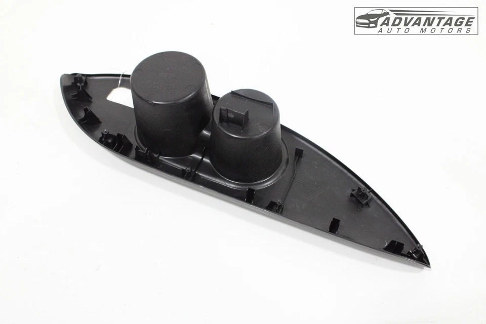 Nissan Armada 2017-2021 tercera fila trasera portavasos izquierda cubierta embellecedor bisel OEM Foto 4 de 4