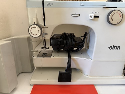 Elna Supermatic Electric Sewing Machine w/ foot-petal/power-cord TESTED & WORKS! - Picture 6 of 12