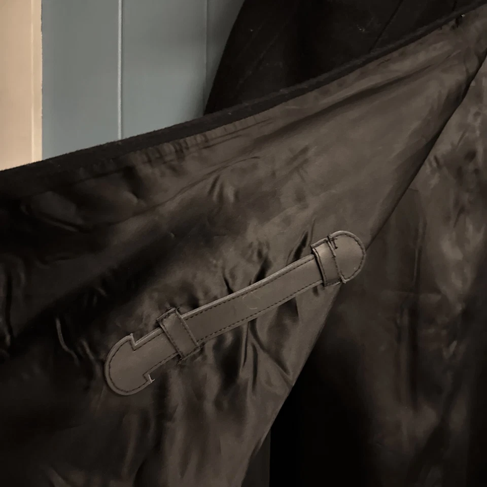 Milled x CASSETTE 黑色重羊毛斗篷带厚硬领全新带标签女式 L — 第 2/4 张图片