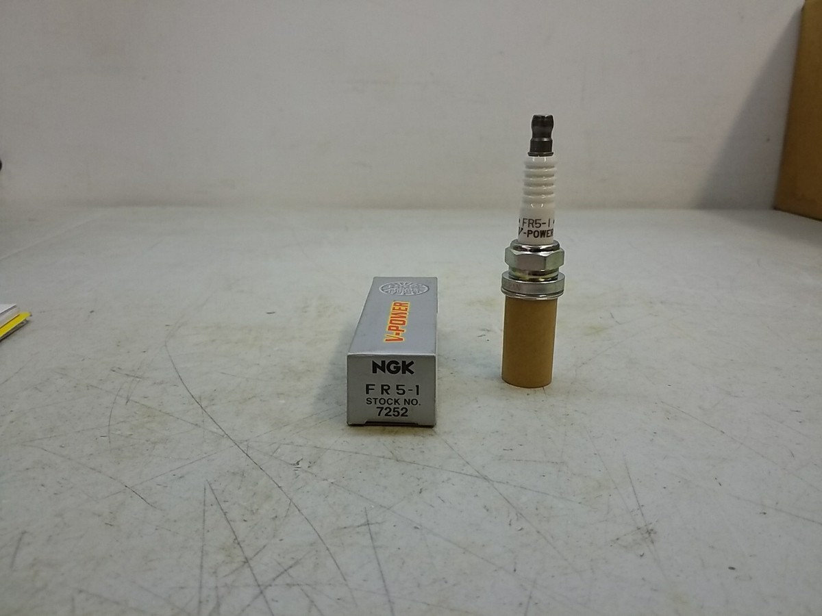 NGK V-Power Spark Plug 7252 FR5-1 NGK V-Power Spark Plug 7252 FR5-1