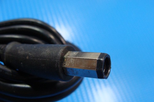 Genuine Dell AC Adapter Power Charger 19.5V 3.34A 65W LA65NS2-00 NX061 - Picture 4 of 8