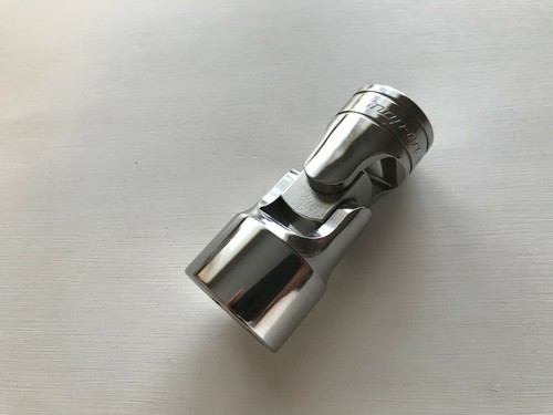 Snap-On Tools USA *NEW* 1/2" Drive 6pt 15/16" SAE Chrome Swivel Socket SU30 - Picture 1 of 6