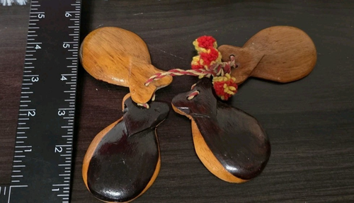 1 PAAR VINTAGE HOLZ KASTAGNETTEN KLACKER FLAMENCO PERCUSSION CASTAÑUELAS - Bild 3 von 3