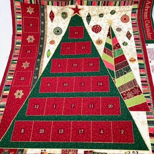 Advent Calendar Preprinted Panel with sew instructions for the Christmas season - Picture 3 of 12
