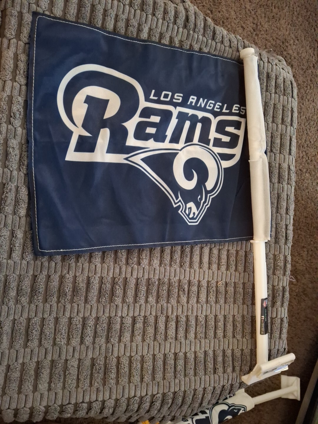 Picture 1 of 3