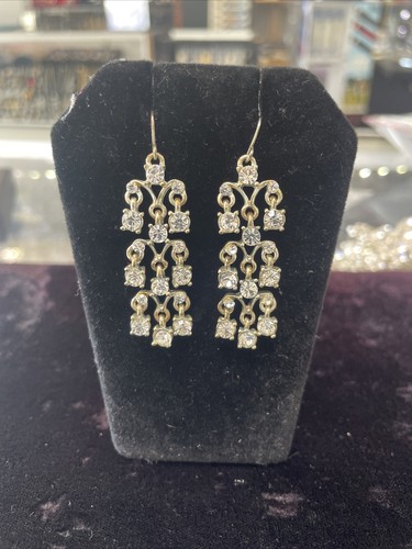 Fashion Rhinestone Jewelry Set Necklace, Bracelet, Earrings, & Ring Silver-Tone - Picture 5 of 7