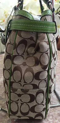 COACH NANCY SIGNATURE KHAKI GREEN ZEBRA STRIPE MEDIUM TOTE COACH NANCY SIGNATURE KHAKI GREEN ZEBRA STRIPE MEDIUM TOTE