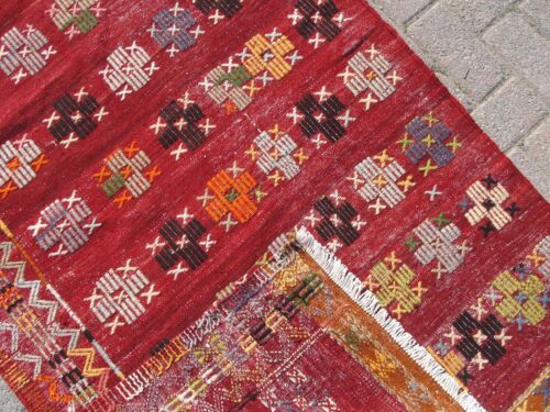 3x9 kilim red runner rug - Rugs for bedroom - Picture 10 of 10
