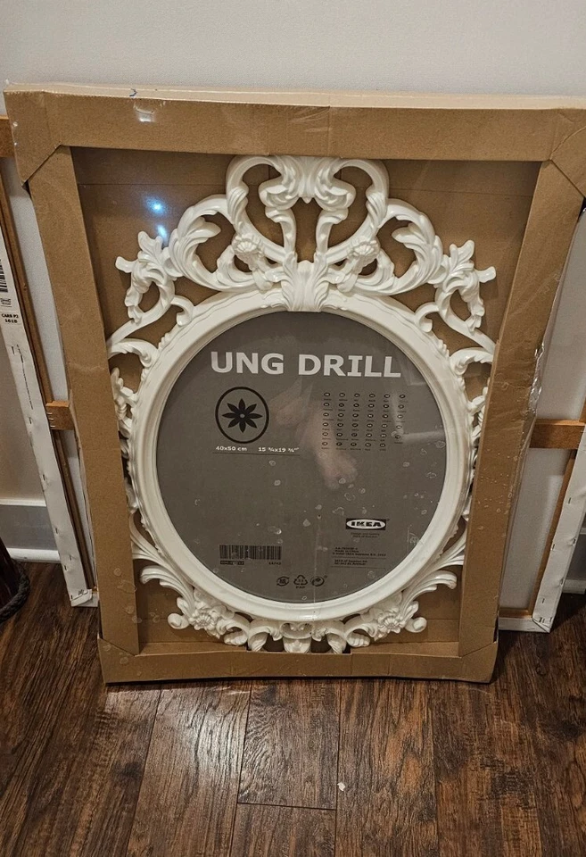 Nuevo IKEA UNG DRILL 14743 Grande Marfil-Blanco Ornamentado Aspecto Victoriano Fama Ovalada Foto 2 de 2