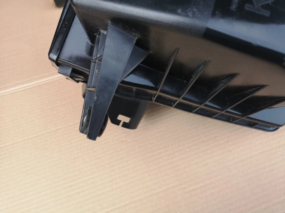 CAJA FILTRO AIRE GASOLINA NISSAN X TRAIL T31 2008 2.5 Foto 4 de 4