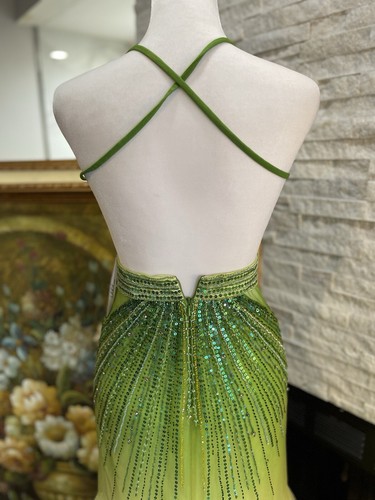 LARA Designs Green Sequin Rhinestone Open Back Formal Gala Gown Size 2 NWT Ombré - Picture 12 of 18