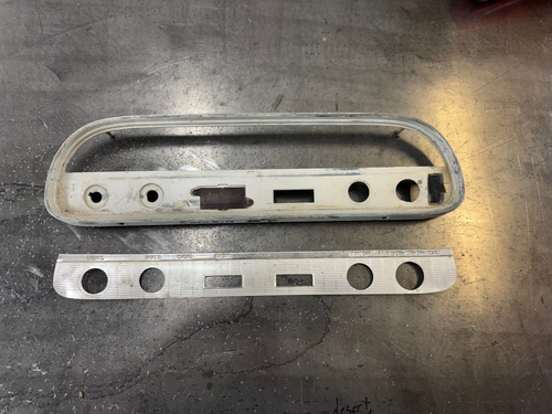 1961-1964 CHEVY CHEVROLET CORVAIR SPEEDOMETER INSTRUMENT CLUSTER BEZEL 1589013