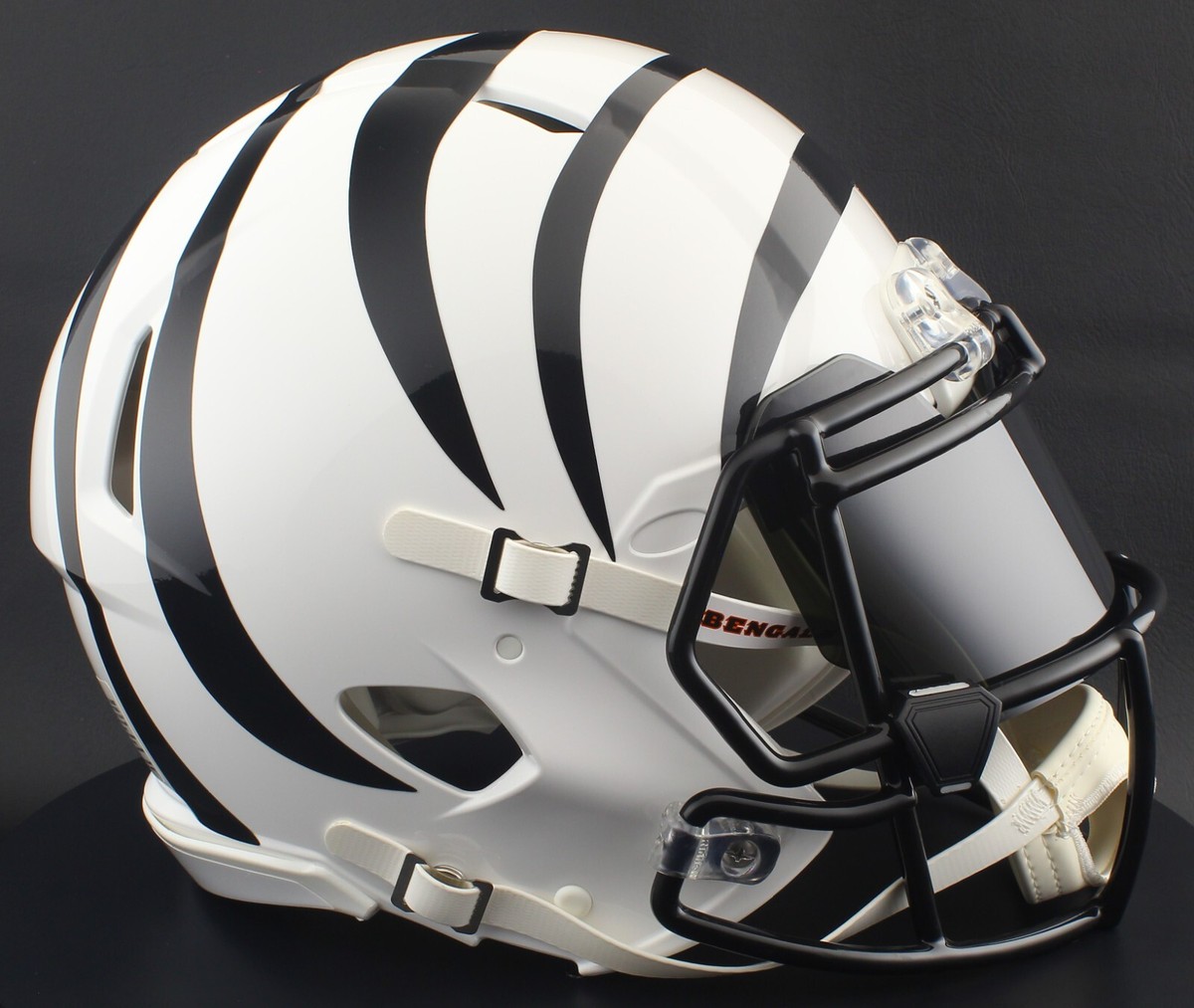 CINCINNATI BENGALS NFL Gameday AUTHENTIC Football Helmet w CINCINNATI BENGALS NFL Gameday AUTHENTIC Football Helmet w